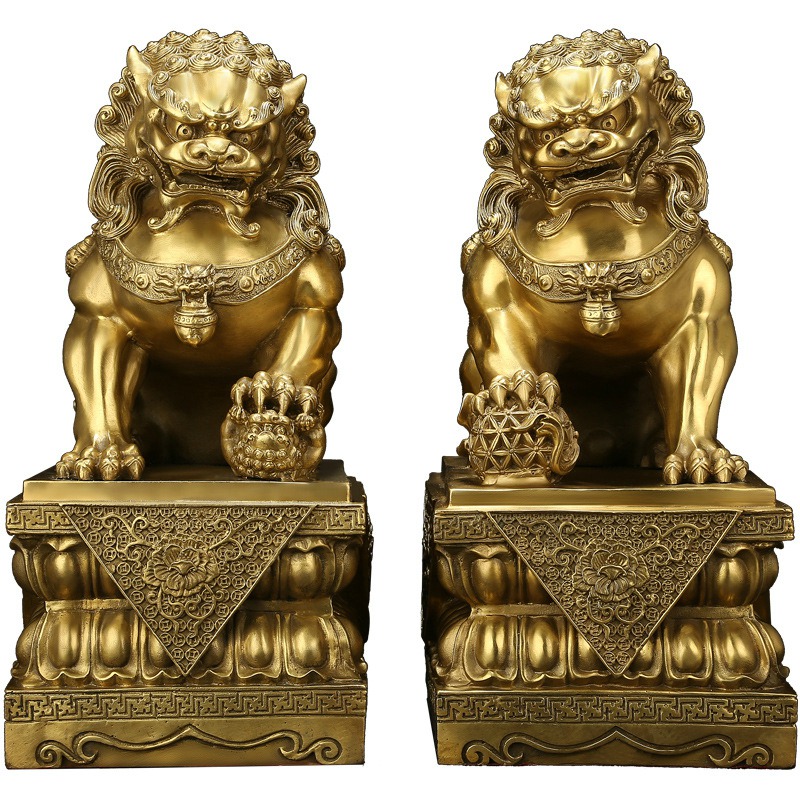 Copper lion ornaments, a pair of large palace gates, lion offices, lion brass doorways