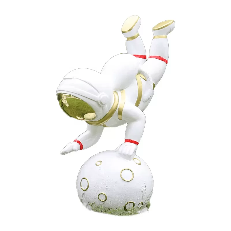 Outdoor astronaut ornament cartoon astronaut fiberglass sculpture decoration technology museum shopping mall square school beauty Chen