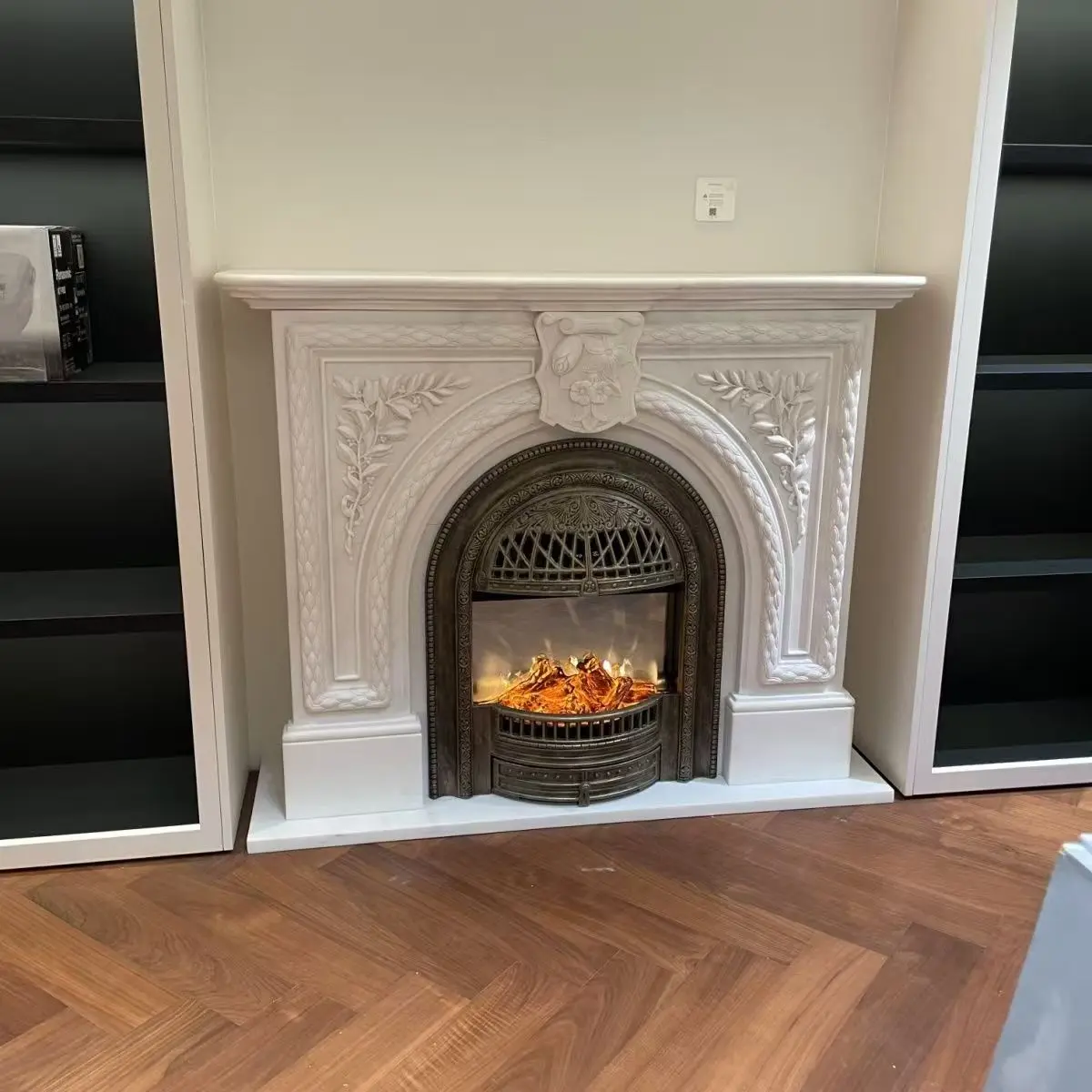 European-style French-style luxury style natural stone marble fireplace luxury Hanbaeju stone sculpture decorative cabinet in stock