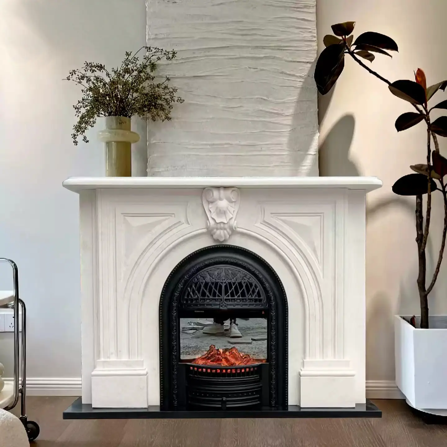 Marble fireplace with European Mishaemi yellowstone carving, retro American modern minimalist stone carving, stone fireplace decoration cabinet